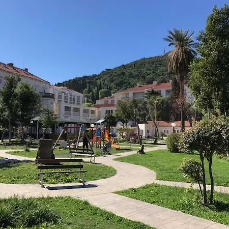 Luxury Apartment At The Beach Dubrovnik Exterior photo